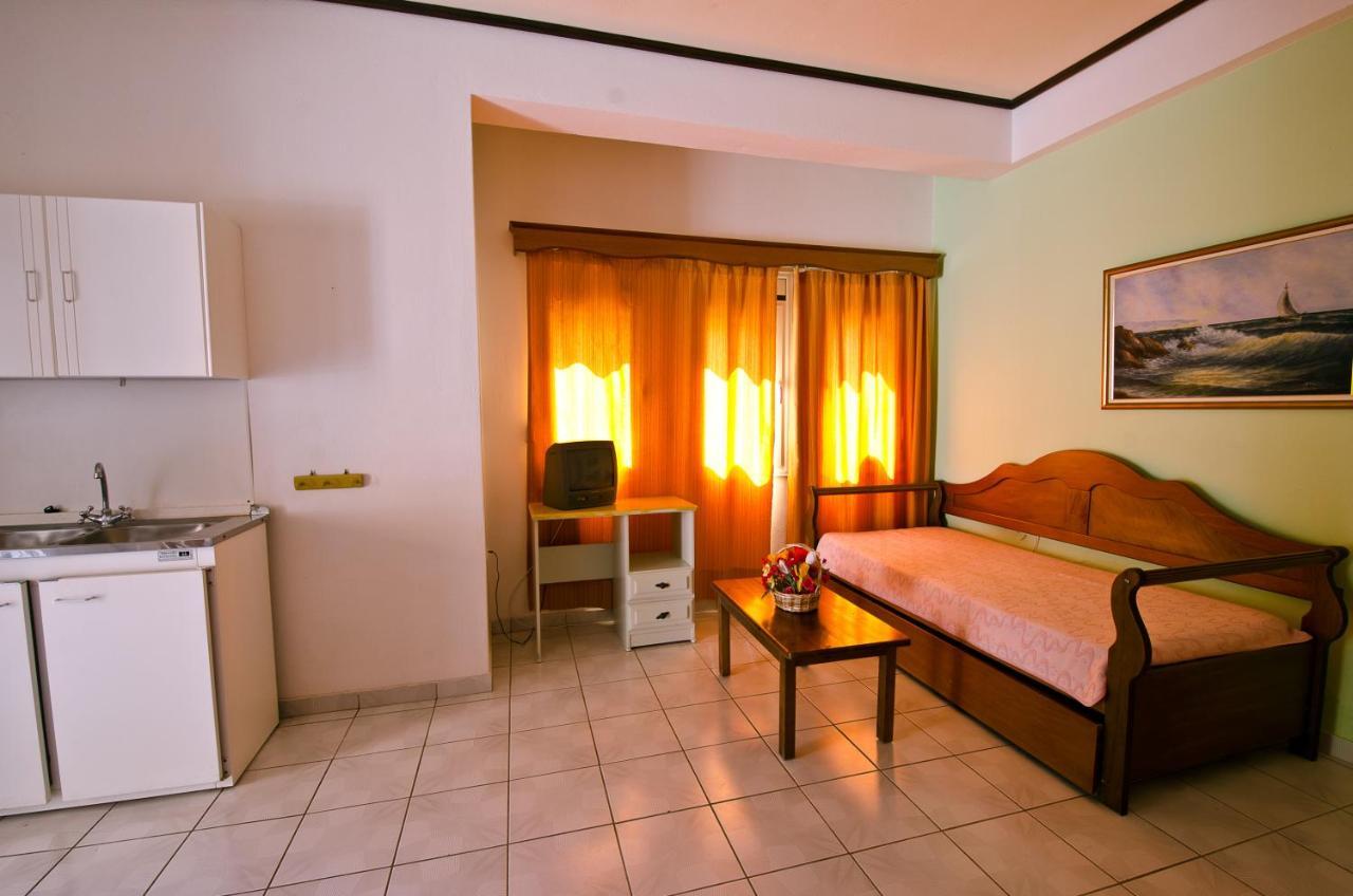 نيو كليما Zaneta Hotel & Apartments المظهر الخارجي الصورة
